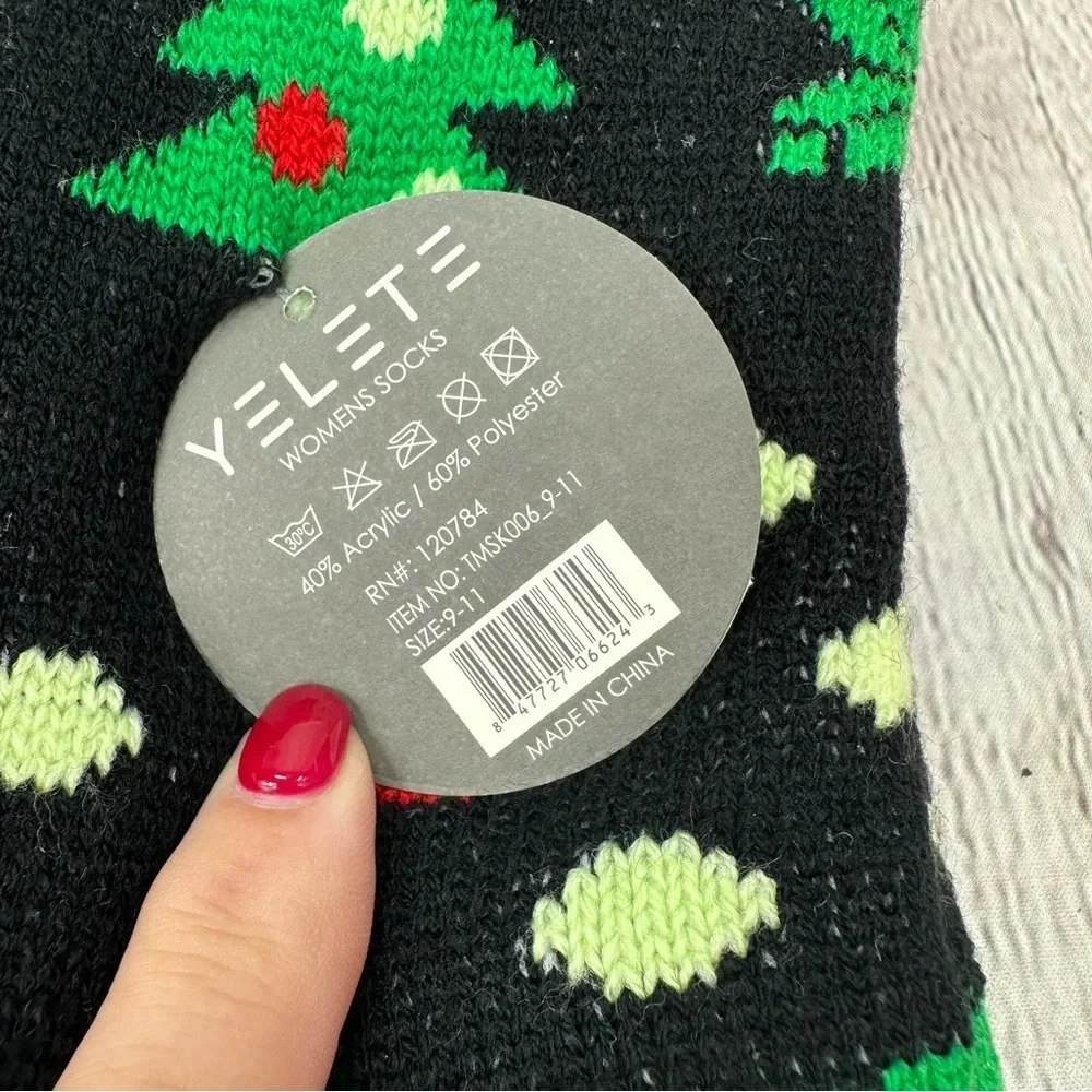 Boutique YELETE holiday christmas serpa lined socks sz 9-11 womens NWT set of 2